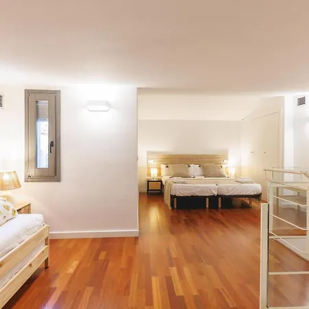 Bravissimo Placa Catalunya 2-2, Duplex * Girona