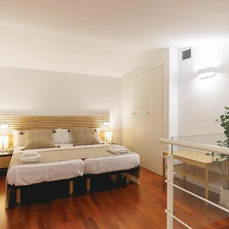 Bravissimo Placa Catalunya 2-2, Duplex דירה ז'ירונה